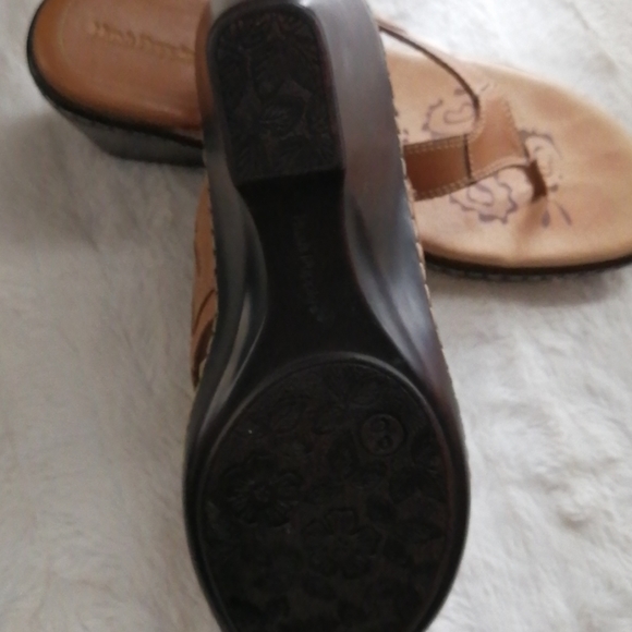 Thong Sandal Wedge Heels - Hush Puppies - Picture 3 of 4